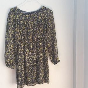 Floral dress with pleated bottom